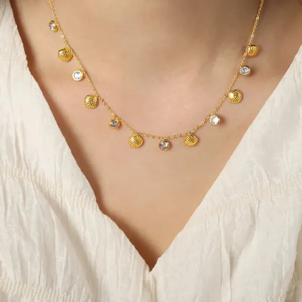 Gold_Zircon_Shell_Necklace_For_Women